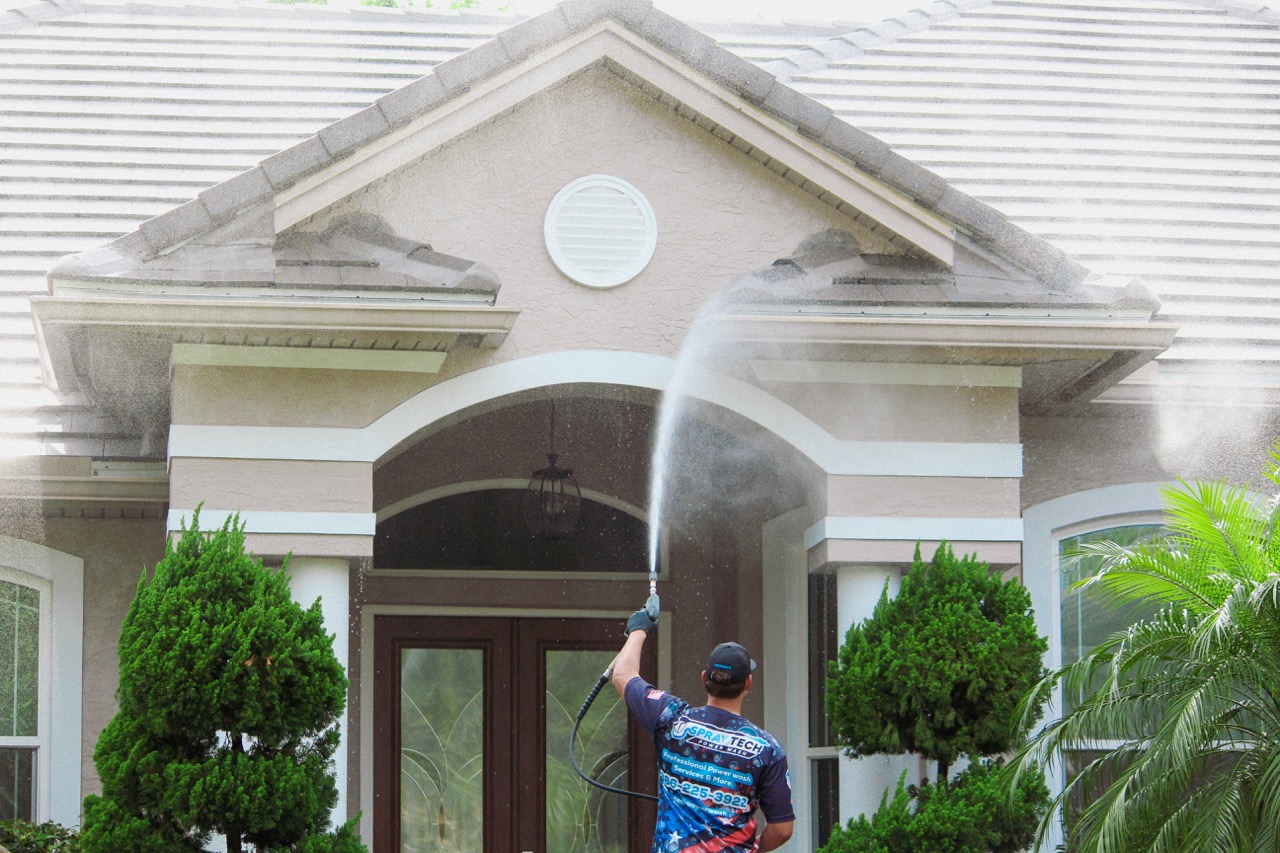 House exterior after a SprayTech soft wash, Palm Coast FL